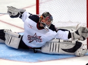 独行侠前途光明！穆古鲁扎新星战术调整表现突出观众掌声雷动